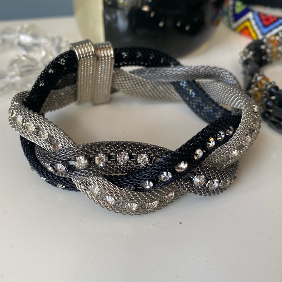 Lot 7 Unique Bracelets - Picture 2 of 8